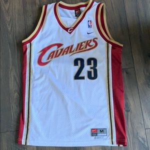 LeBron James Cavaliers Jersey - authentic